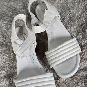 Clarks White Women's Padded Strap Slingback Sandals